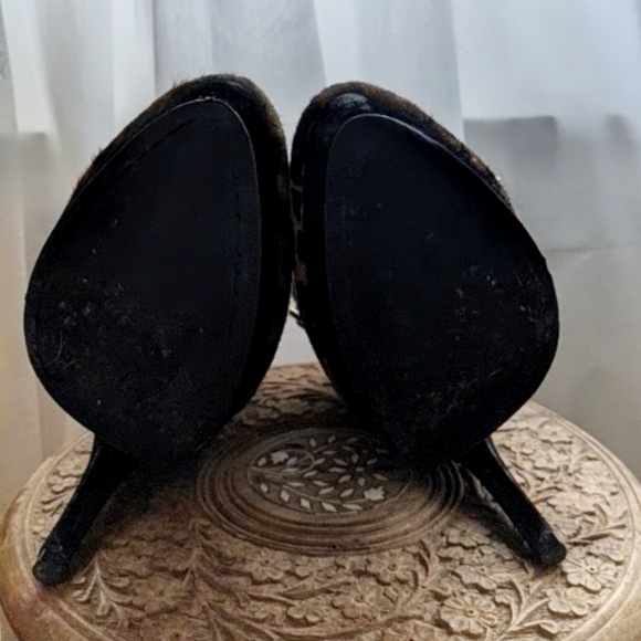 The Wishbone Collection Leopard booties size 8 - Picture 9 of 16